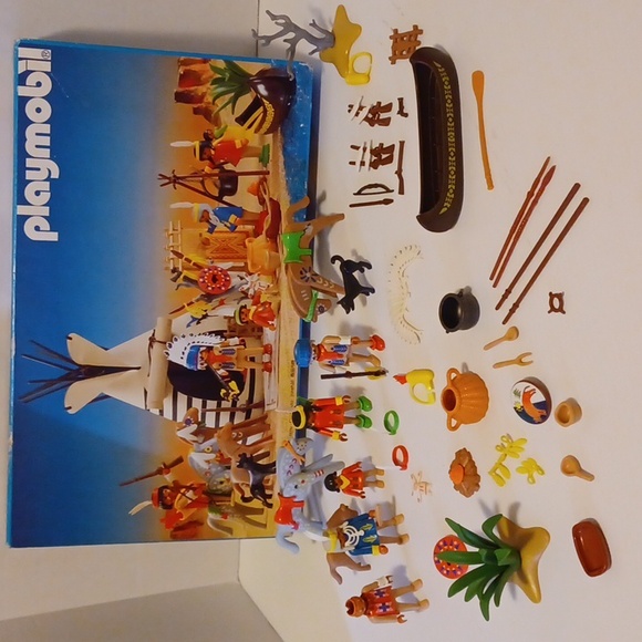 USED VINTAGE 1988 PLAYMOBILE  #3733 INDIAN VILLAGE WITH BOX - Picture 6 of 10